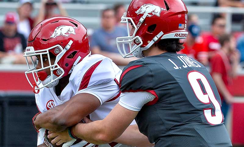 HOG QBs Starkel, Jones scrimmage well 