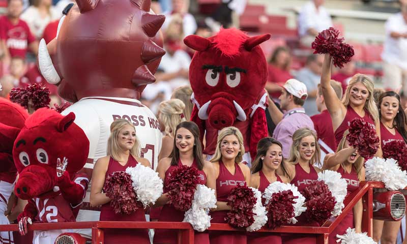 Hogs: OG Gibson moves up; Little linebackers; notes