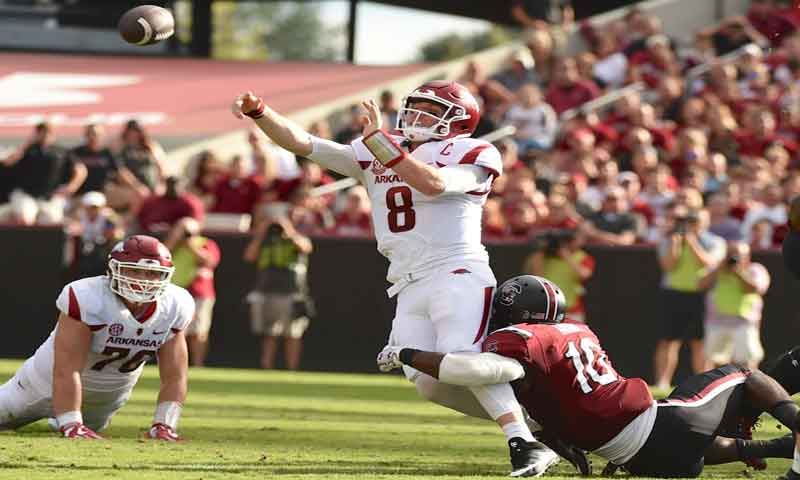 Hogs: defending Bama's QB a real pain