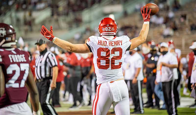 HOGS: Pittman lauds tight ends; notes
