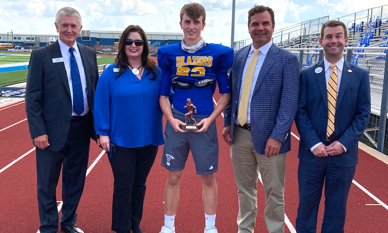 Valley View linebacker Kannon Jones - FCB Scholar Athlete of the Week